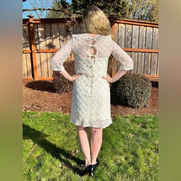 60s Informal White Wedding Party Dress by CARROLLS, Twiggy Style Mini Dress S - Picture 3 of 5